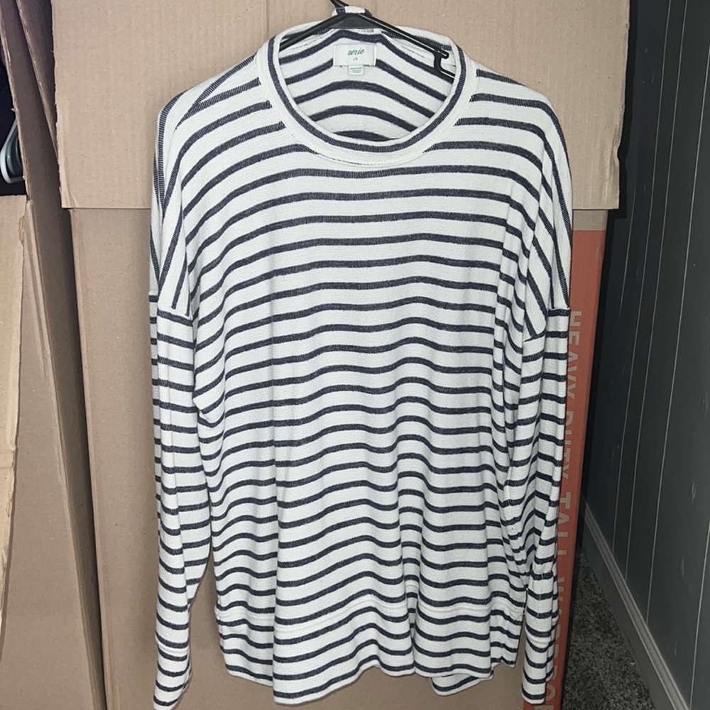 Oversized Aerie Size Large white and navy lightweight sweater